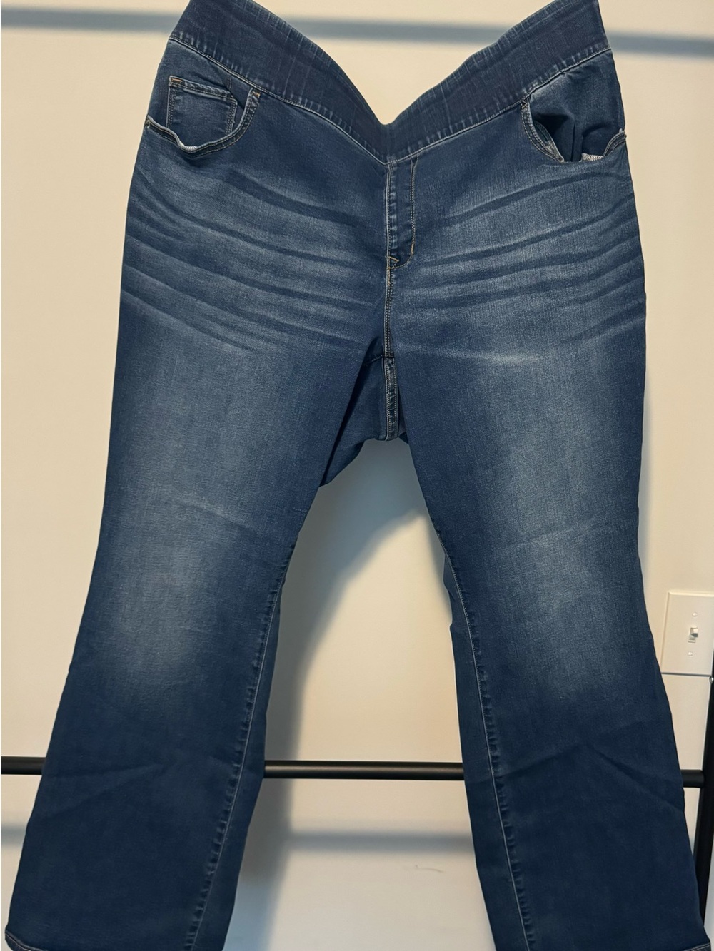 TWO pairs of Women’s Stretch Denim Jeans - Medium Blue and Light Blue - Picture 7 of 9